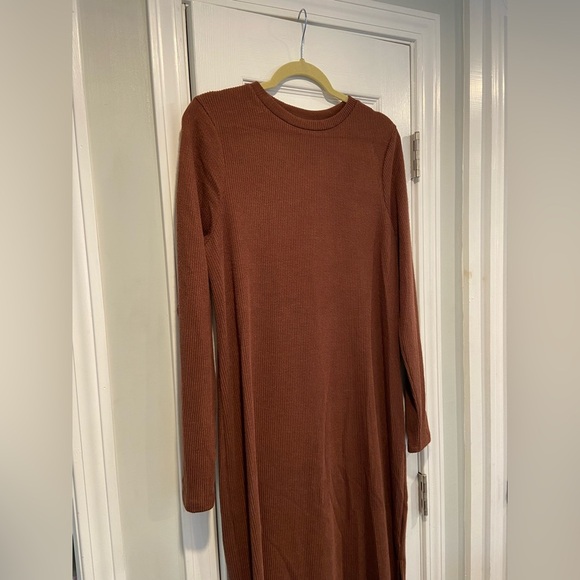 NWT Time & Tru Maternity Size L Brown Ribbed Knit Long Sleeve Maxi Dress - Picture 3 of 12
